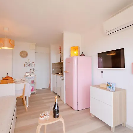Studio Village Cap Esterel - Le Hameau-33 By Interhome Apartment *